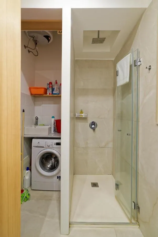 La Porta Di Mezzo Apartment Catania