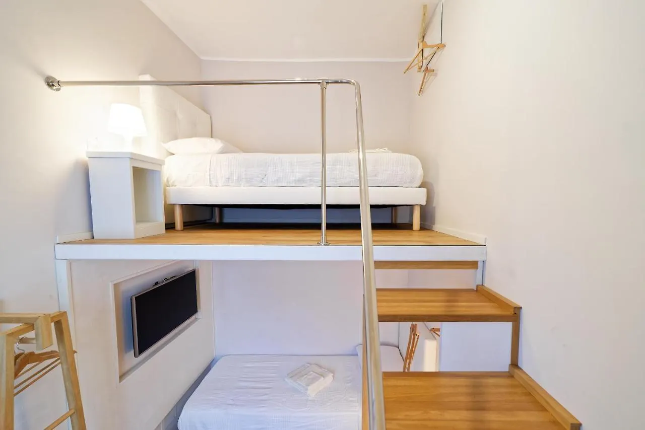 La Porta Di Mezzo Apartment Catania Italy