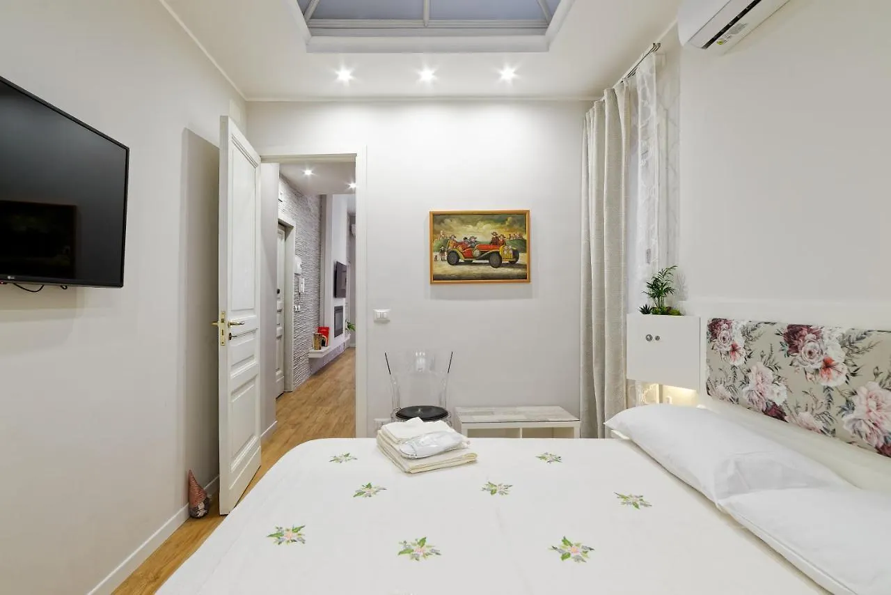 La Porta Di Mezzo Apartment Catania